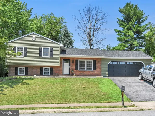 22 Terrace Ave, Stevens, PA 17578