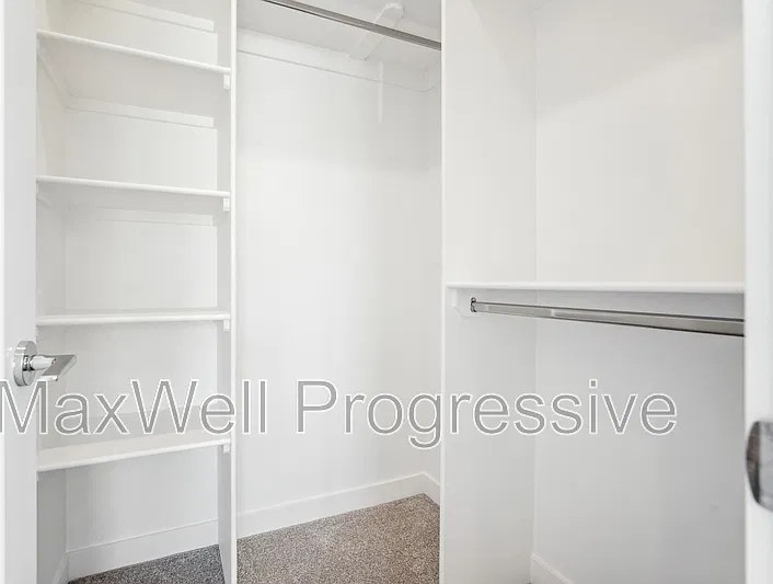 11109 51st St NW #MAIN — Photo 8