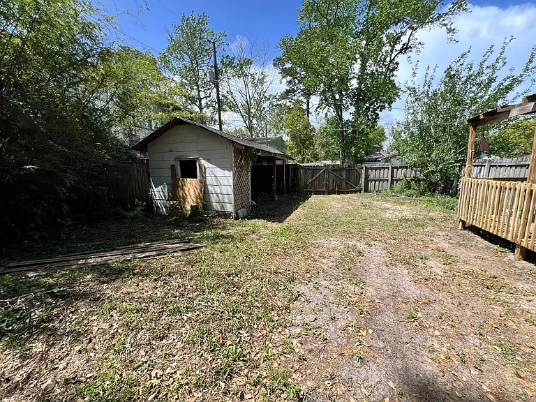 2201 Mississippi Ave — Photo 6