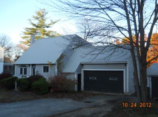 34 Elmer Ave, Hooksett, NH 03106