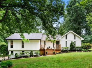 540 Periwinkle Dr, Roswell, GA 30075