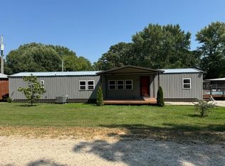 24 Foxglove Rd, Marshfield, MO 65706