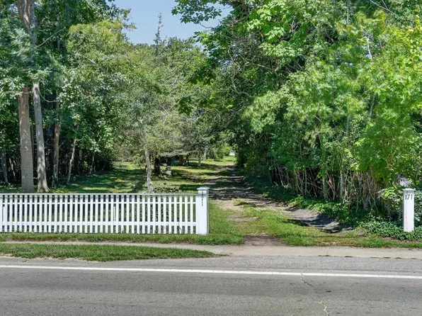 171 Upper Main Street 9 Curtis Ln, Edgartown, MA 02539