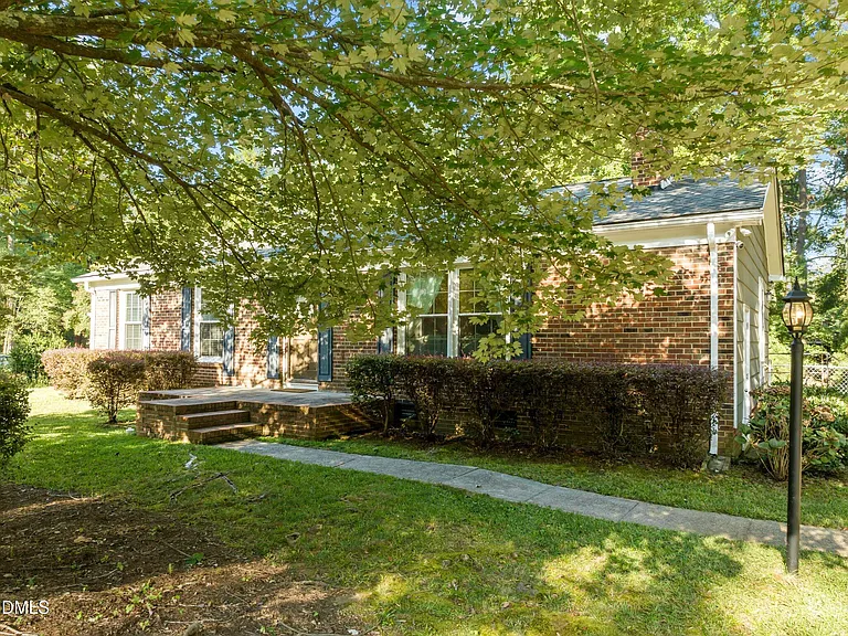 6109 Whittier Dr — Photo 27