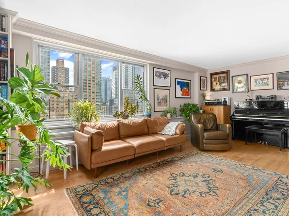 303 West 66th Street 18EE image 1 of 22