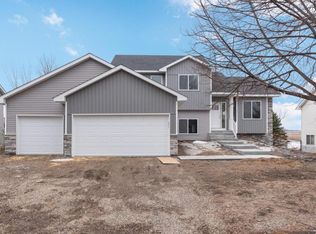 18617 Explorer Way, Farmington, MN 55024