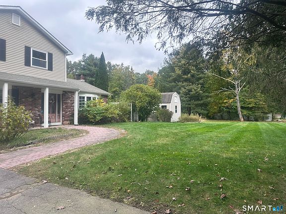 2nd image of 12 Bears Hill Road
