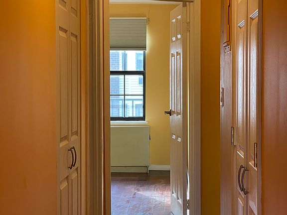 3rd image of 71-22 164th St Floor 2