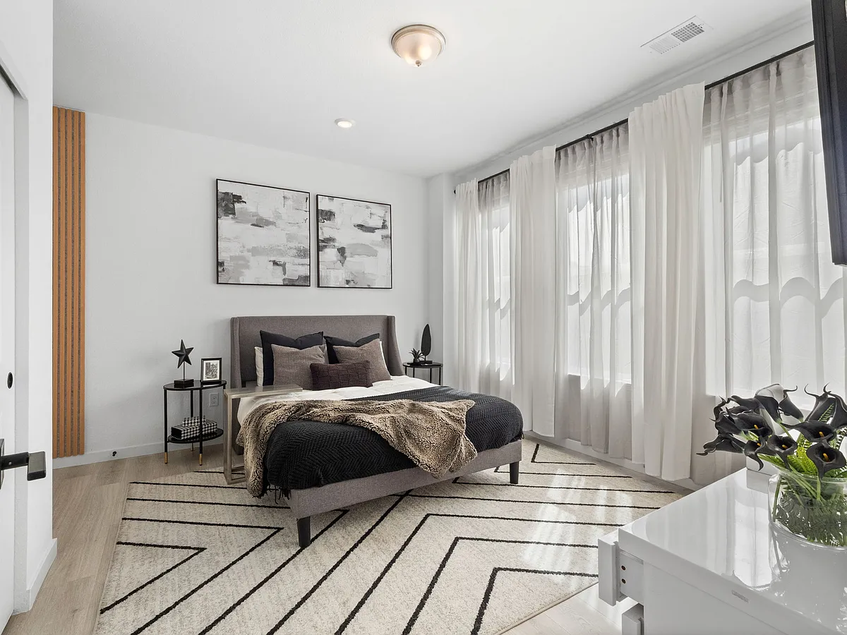 Bedroom For Rent - 2374 W 167th Ln
