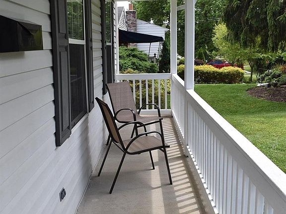 2nd image of 1140 Bruce Ave