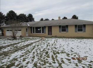 1803 W Glendora Rd, Buchanan, MI 49107