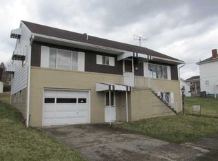 110 Maple St, Masontown, PA 15461