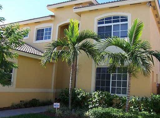 1st image of 9138 SW 211th Ln