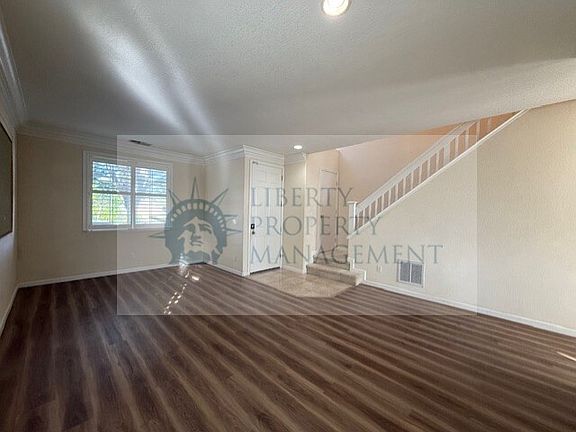 4th image of 4605 Ridgeline Dr