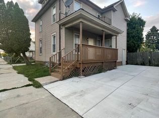 810 De Koven Ave #2, Racine, WI 53403