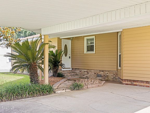 3rd image of 127 Julian Cir