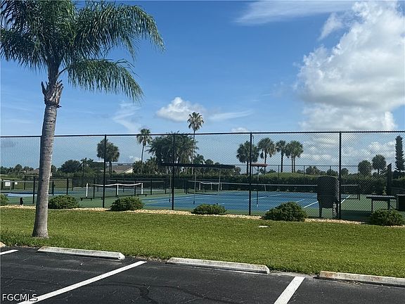 2nd image of 11574 Royal Tee Cir