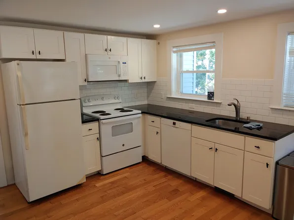 73 Lincoln St, Waltham, MA 02451