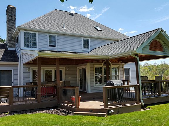 2nd image of 229 Elmhurst Cir