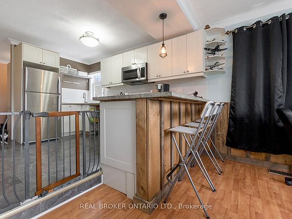 5th image of 45 Wellington St #124