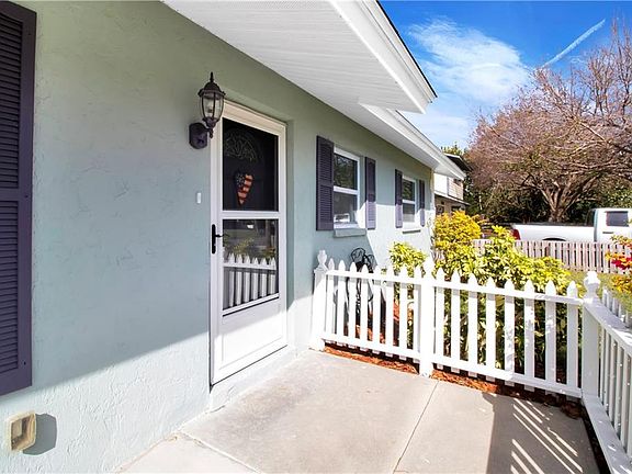 3rd image of 2409 Pellam Blvd