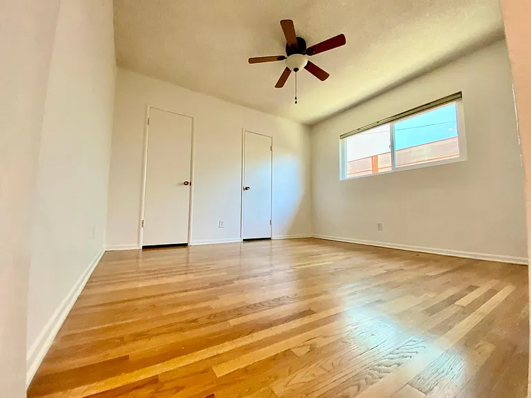 18246 Sunburst St — Photo 9