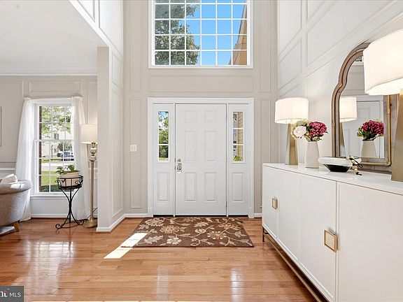 5th image of 22806 Oatlands Grove Pl