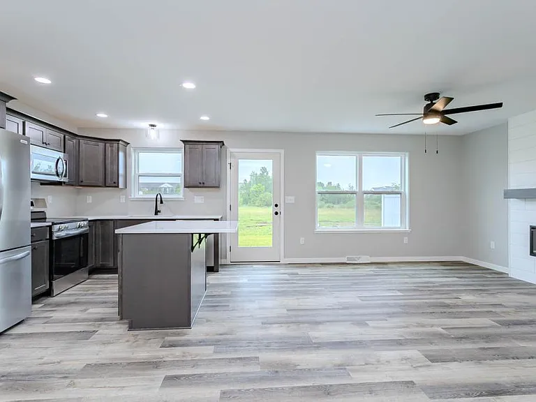 3506 Green Pastures Ln — Photo 7