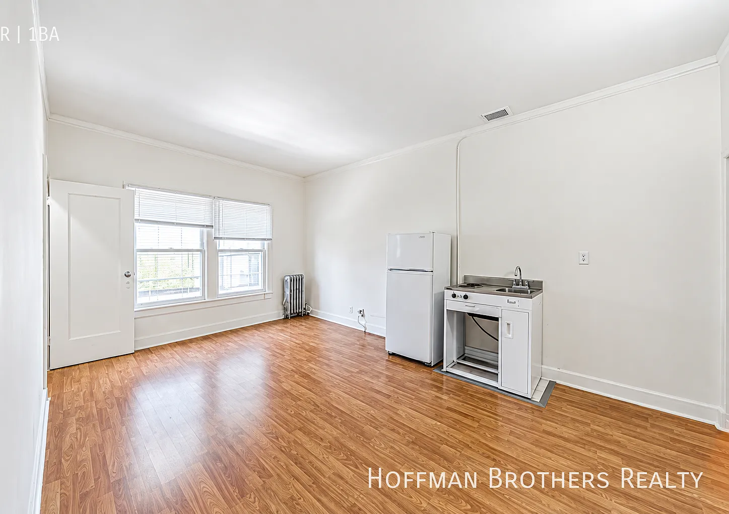 627 Normandie Ave Los Angeles, CA 90005 — Photo 2