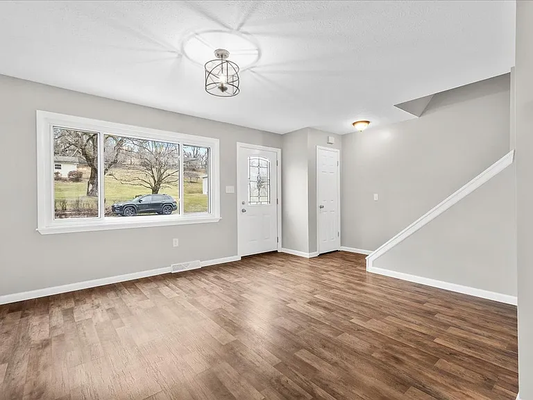202D Stark Ave — Photo 10