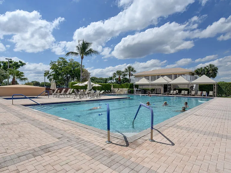 5715 Fairway Park Dr #201 — Photo 37