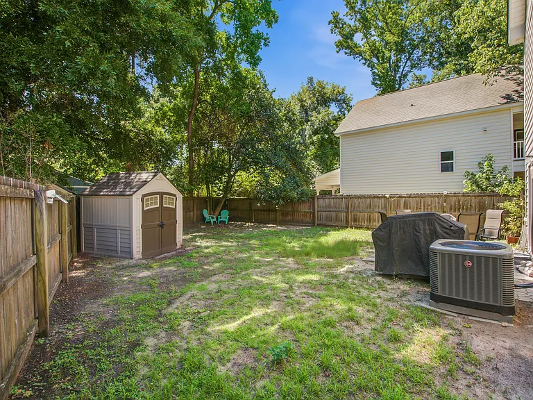 21 Oak Forest Dr #B — Photo 39
