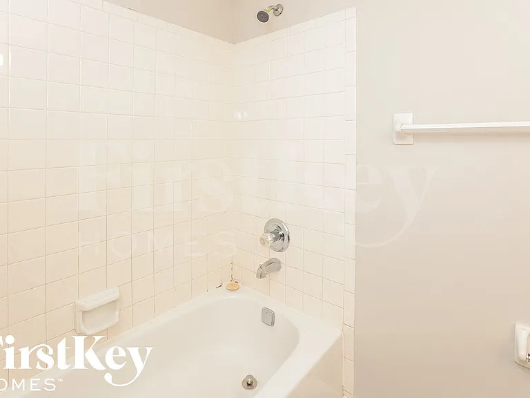 4124 Oil Creek Dr — Photo 13