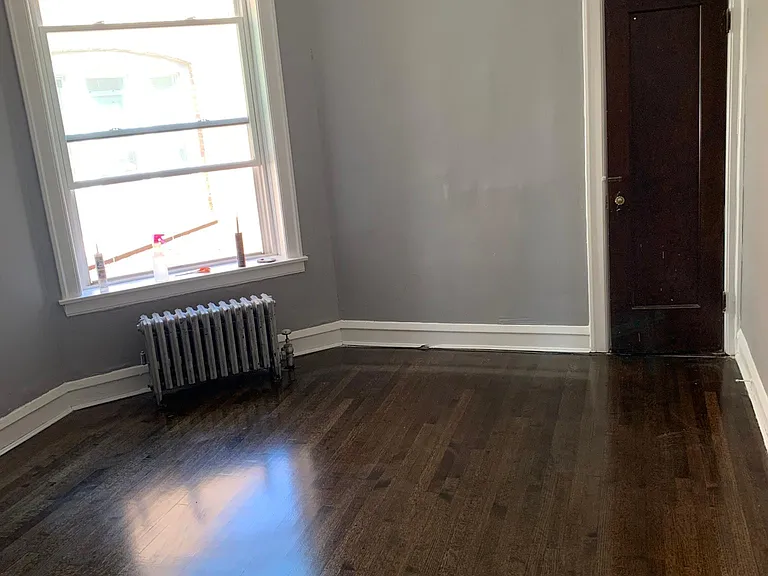 10725 S Calumet Ave #3 — Photo 12