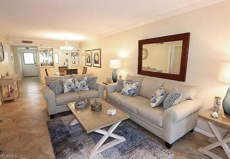 820 Ketch Dr #2 — Photo 3