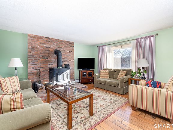 4th image of 94 Treble Road