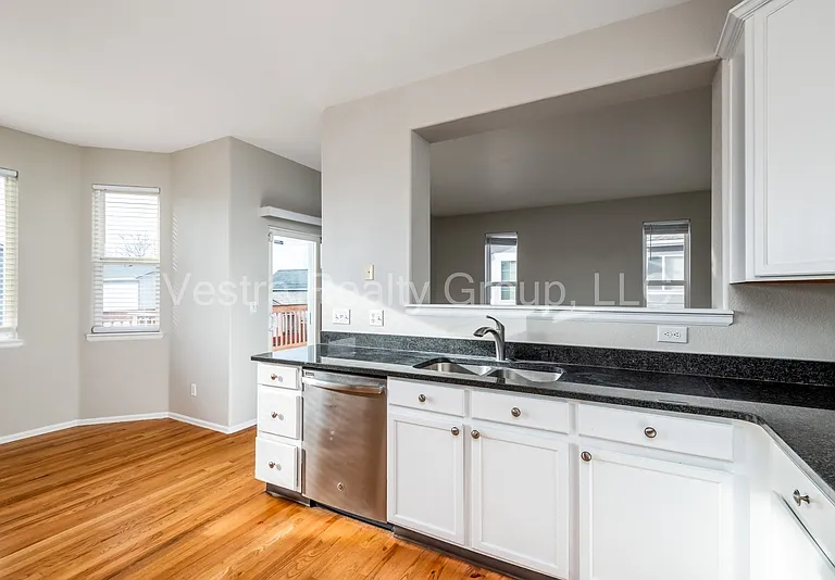 5193 S Liverpool Way — Photo 12