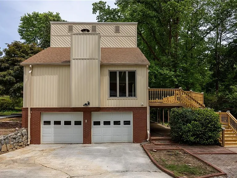 4079 Dunnington Dr — Photo 44