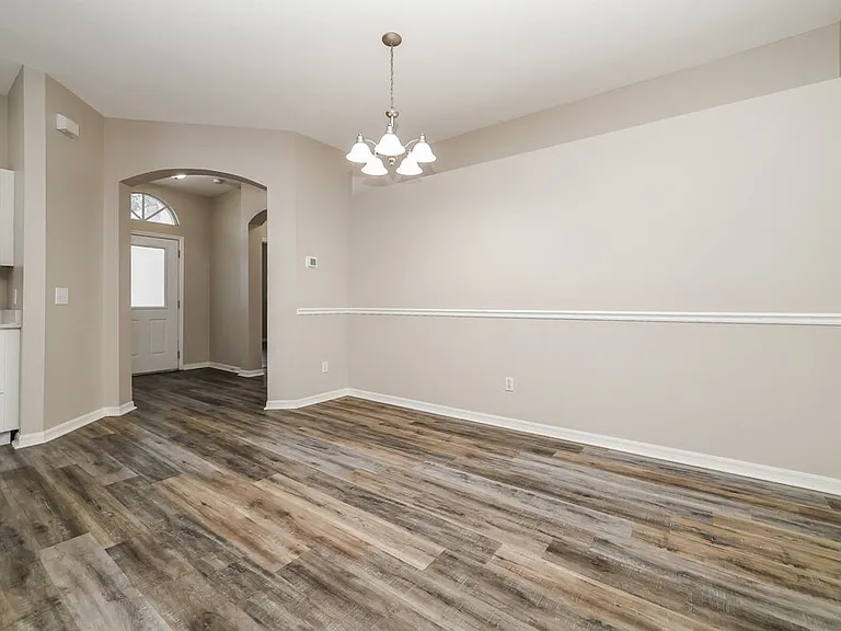 13417 Silvercreek Dr — Photo 5