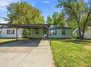 340 N Oak St, Dewey, OK 74029