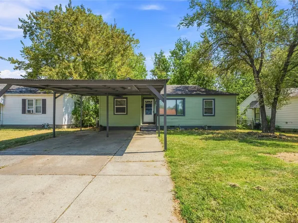 340 N Oak St, Dewey, OK 74029