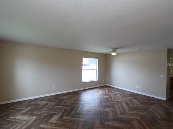 4th image of 3424 Goldeneye Ln