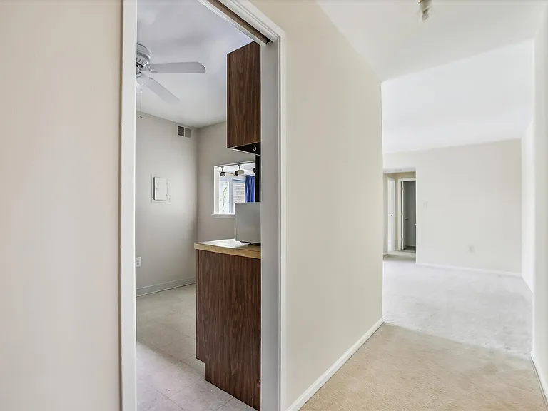 9712 Kingsbridge Dr #303 — Photo 3