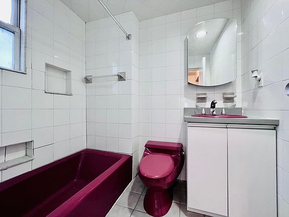 5th image of 461 E 3rd St Floor 2