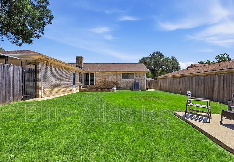 5019 Blanchard Dr — Photo 16