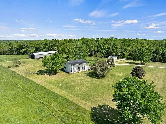 2nd image of 10715 Calico Rd