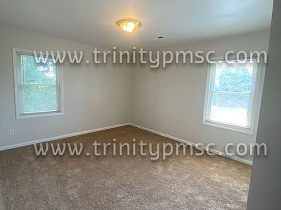 4th image of 1105 Hampton Ave #B