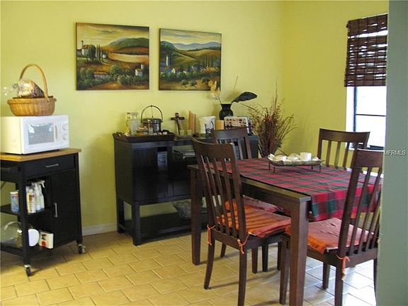 4th image of 476 Rocky Brook Ct