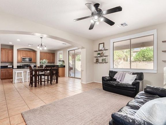 3rd image of 1552 E Mia Ln