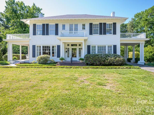 1147 S Belvedere Ave, Gastonia, NC 28054